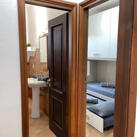 Sa Domo Nyaraló Padru