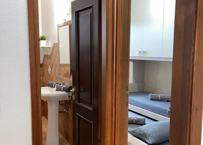 Sa Domo Nyaraló Padru